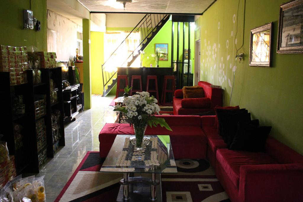 Green Savannah Homestay Syariah Diyeng Exteriör bild